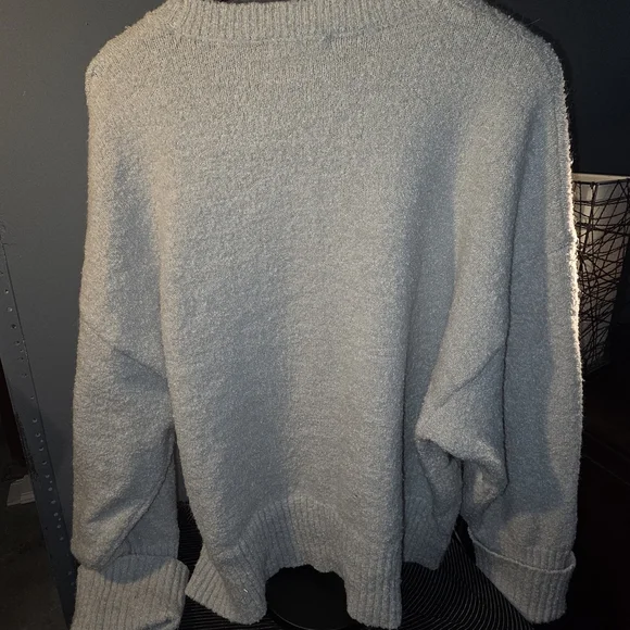 EFAN XL Women's Cream Sweater - Picture 4 of 7